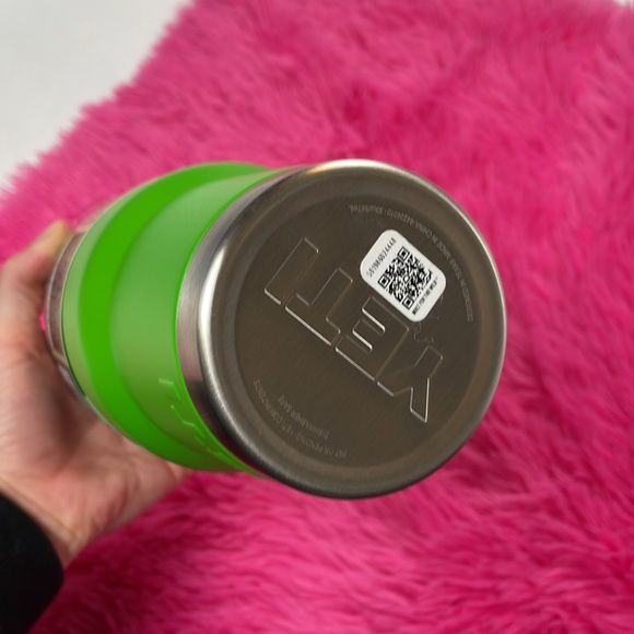 Yeti 30oz Rambler lime green Tumbler - Picture 6 of 7